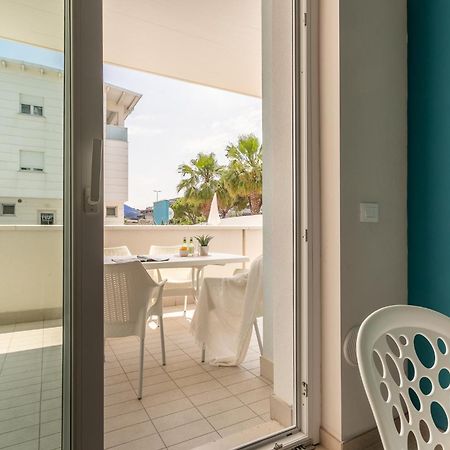 Case Vacanze Blue Bay Resort Roseto Degli Abruzzi Exterior foto