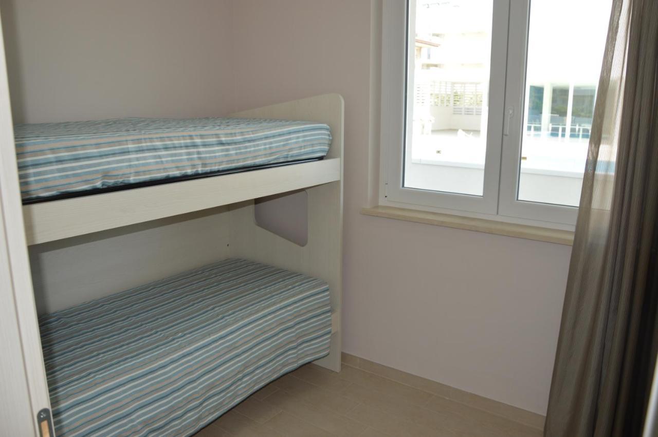 Case Vacanze Blue Bay Resort Roseto Degli Abruzzi Exterior foto