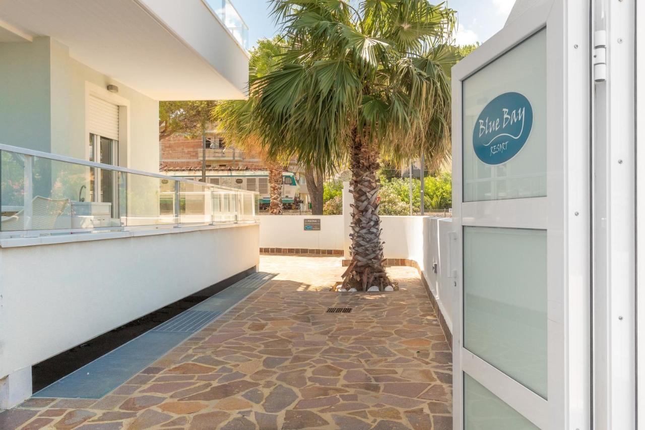 Case Vacanze Blue Bay Resort Roseto Degli Abruzzi Exterior foto