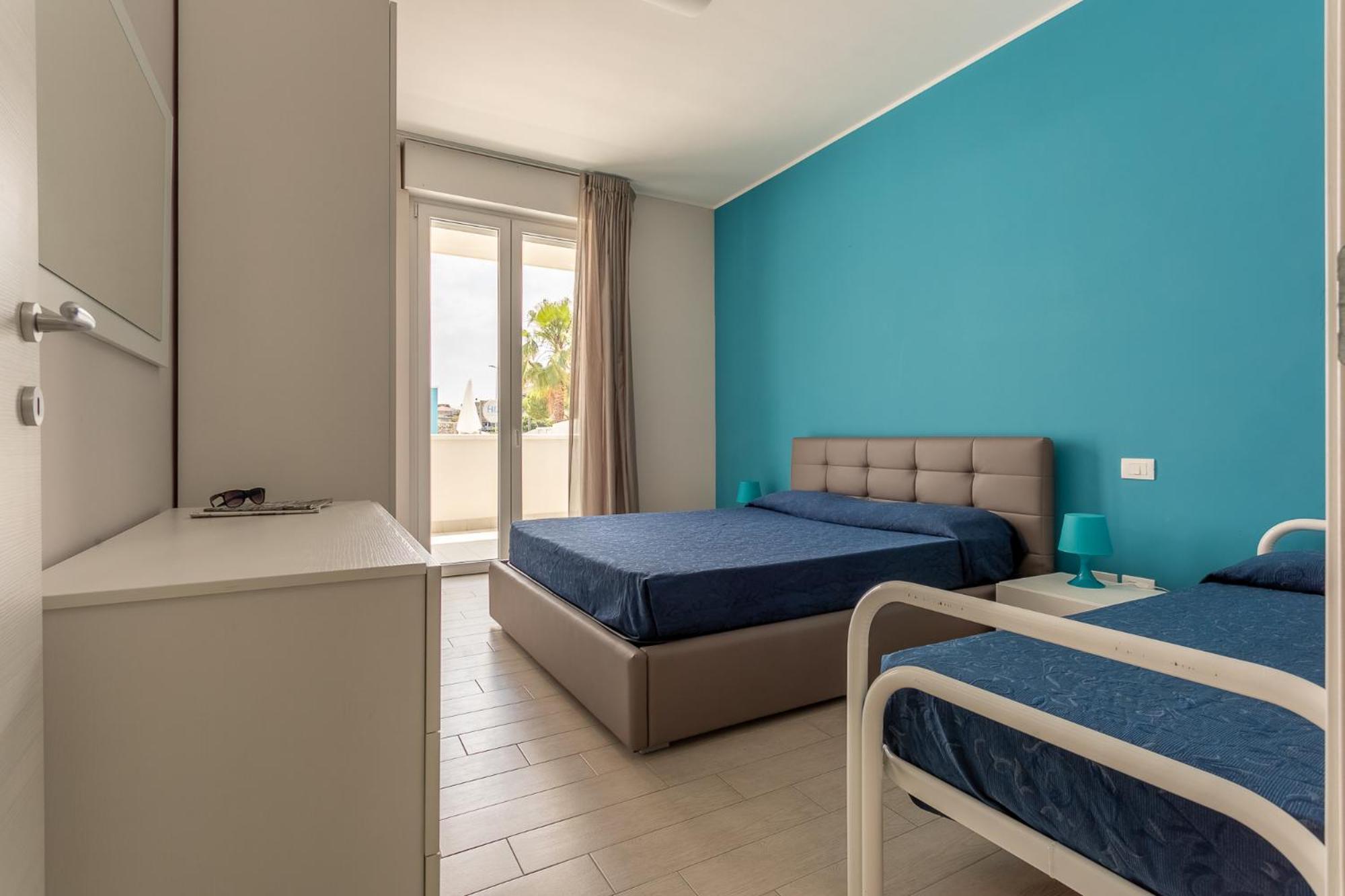 Case Vacanze Blue Bay Resort Roseto Degli Abruzzi Exterior foto