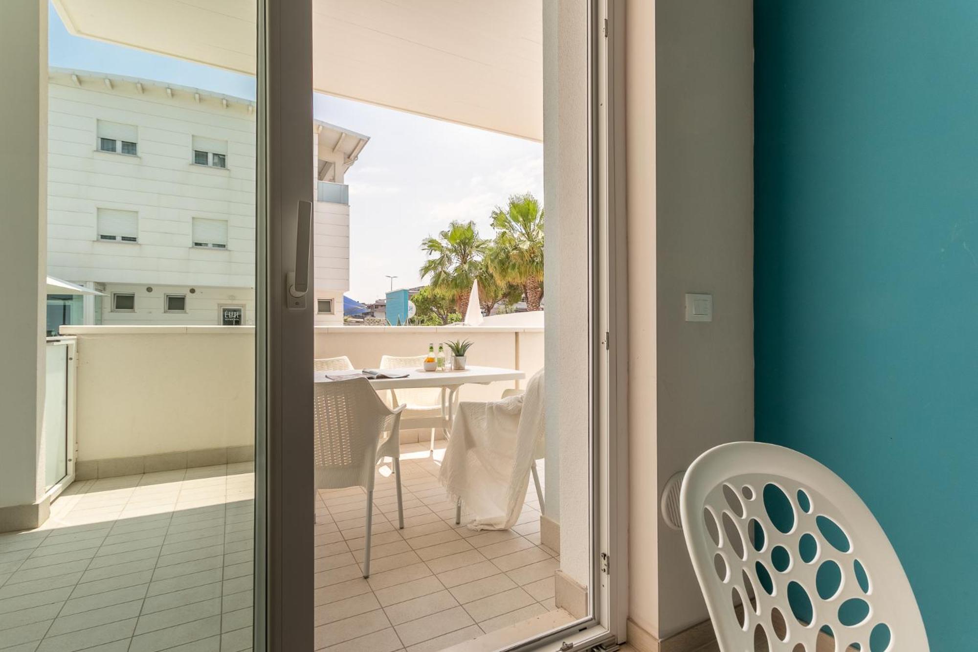Case Vacanze Blue Bay Resort Roseto Degli Abruzzi Exterior foto