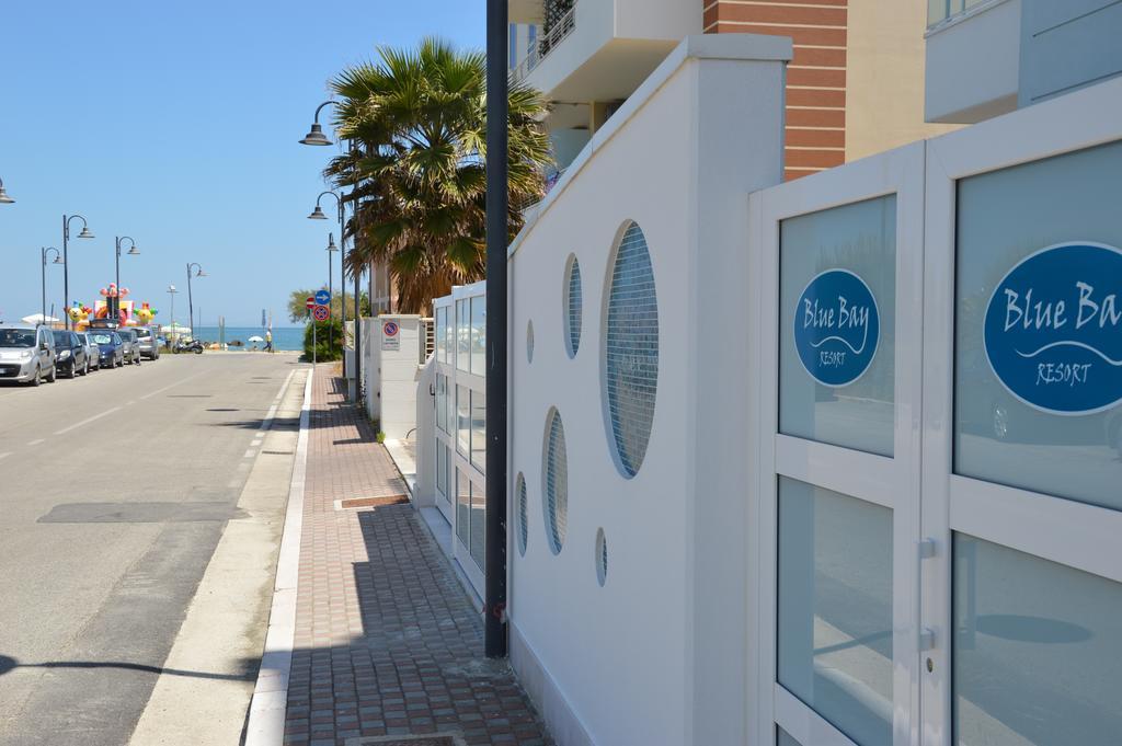 Case Vacanze Blue Bay Resort Roseto Degli Abruzzi Exterior foto